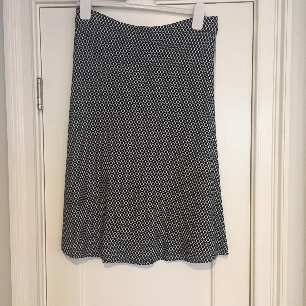 Ann Taylor Black and White Geometric Skirt